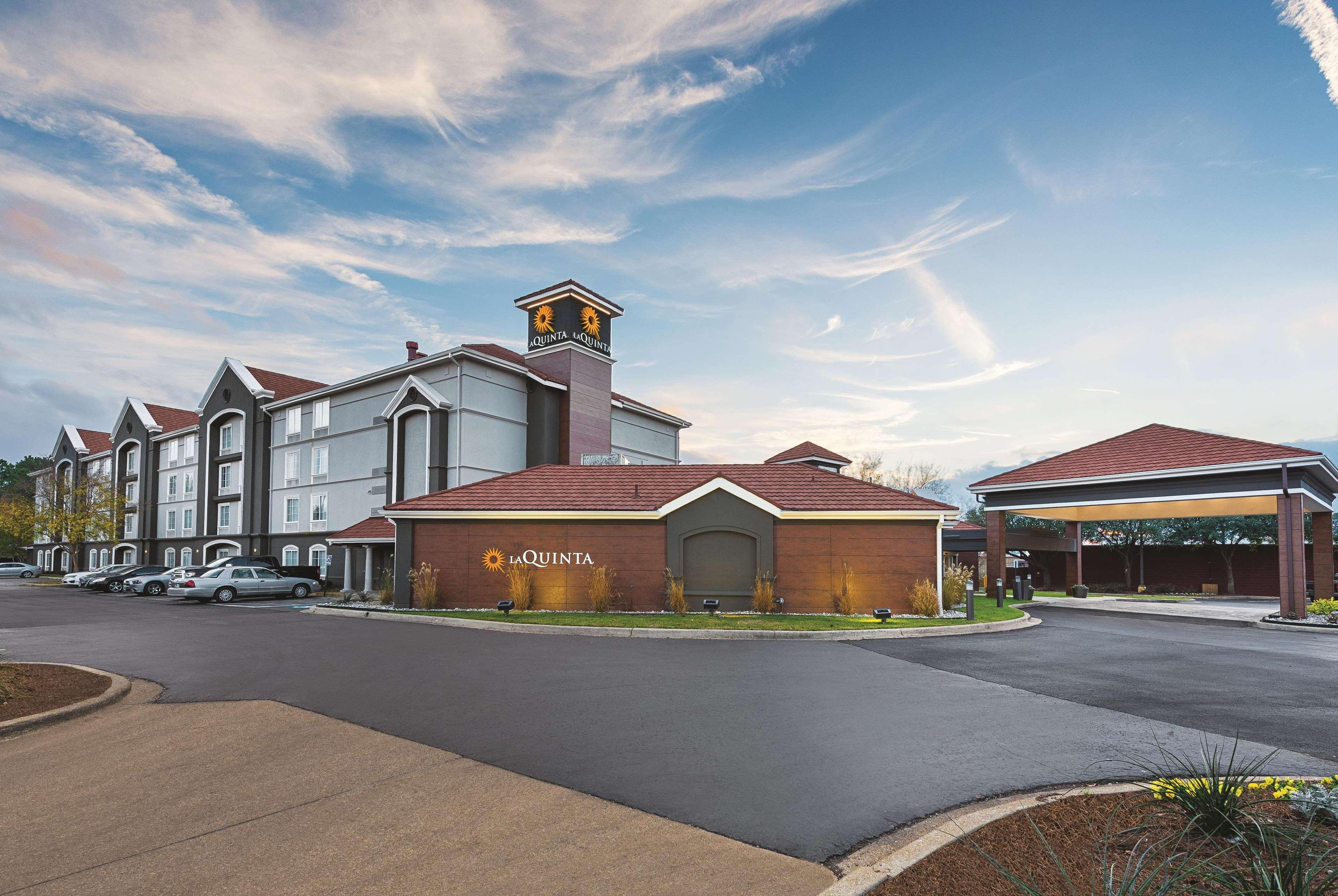 Отель La Quinta By Wyndham Shreveport Airport Экстерьер фото